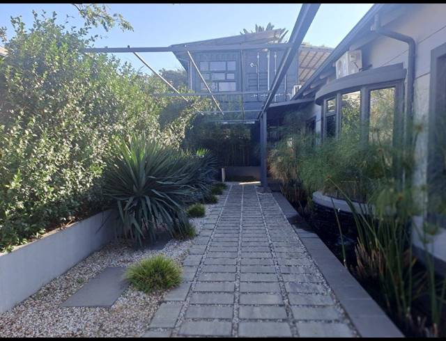 16M² OFFICE TO LET IN RAEDENE ESTATE